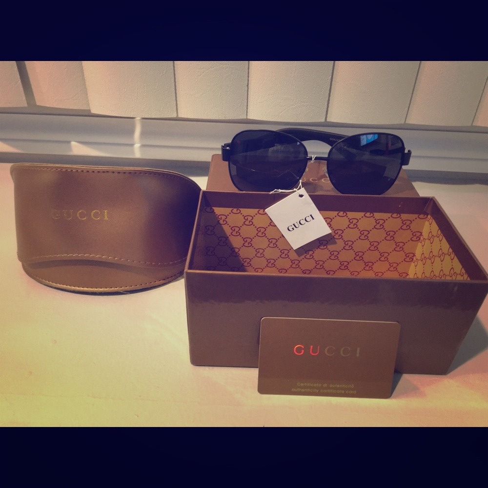 Gucci Sunglasses Unisex